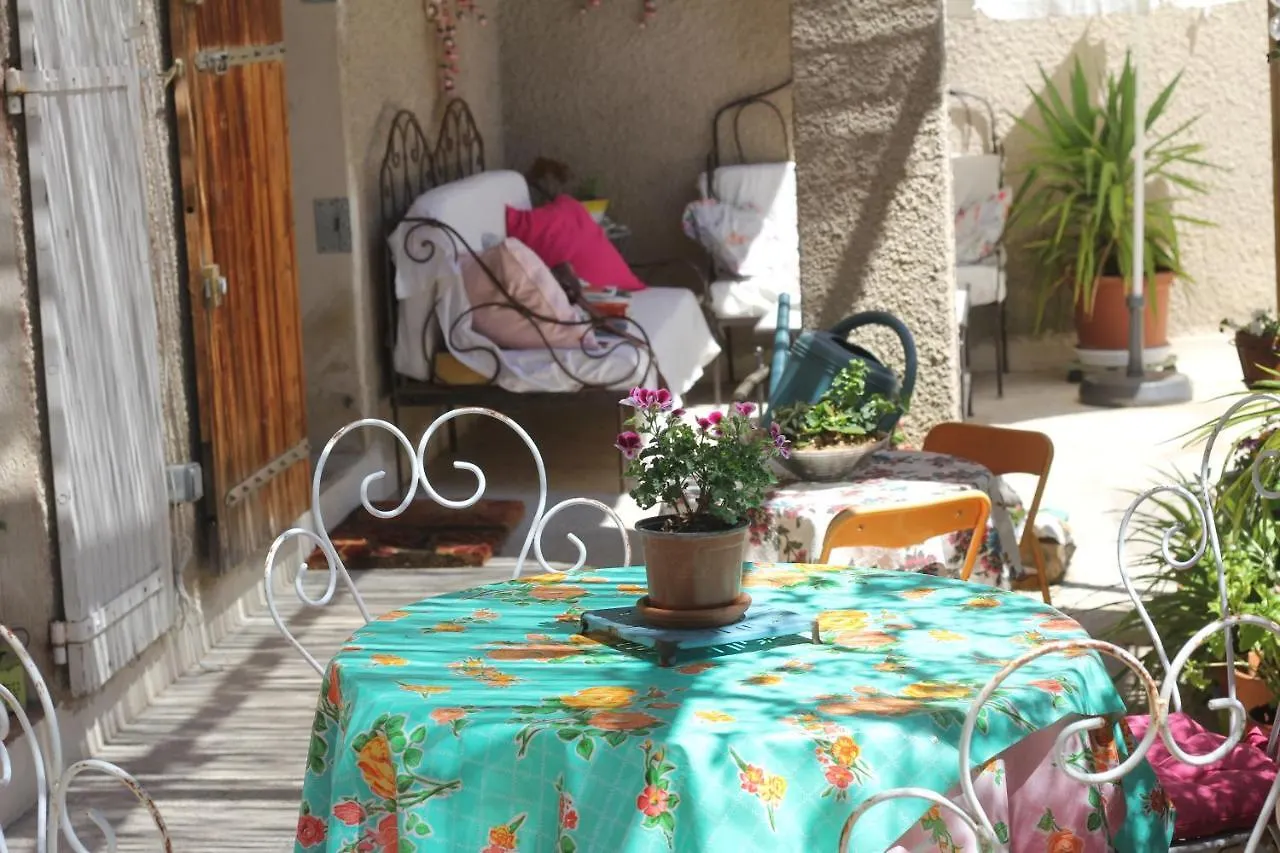 Shanti House Luberon Cheval-Blanc France