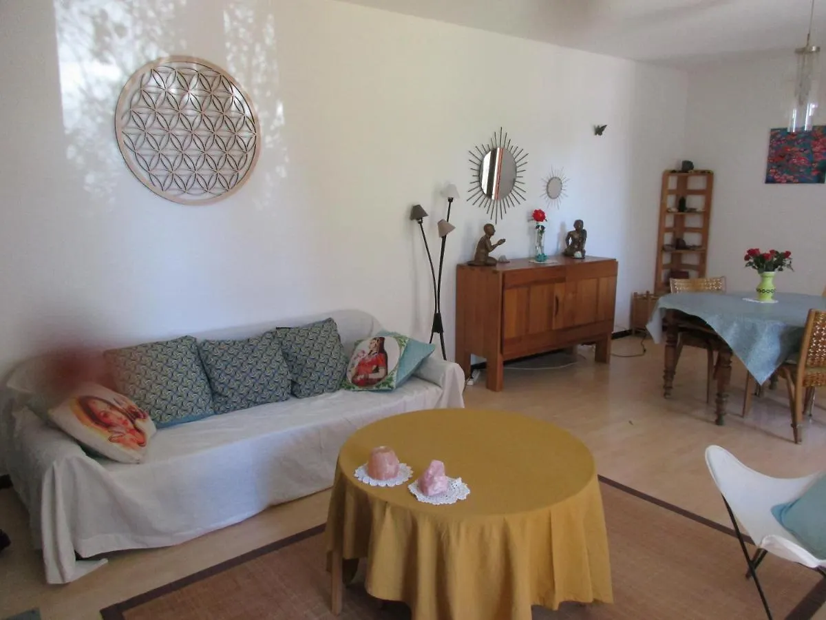 Shanti House Luberon Cheval-Blanc 0*,